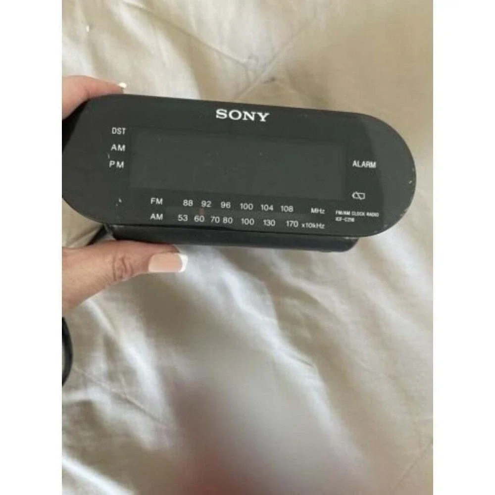 Alarm Clock Radio Sony Dream Machine ICF-C218 AM FM Tested Working
